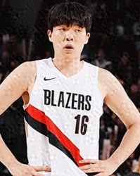 云鼎娱乐-落后19分，杨瀚森上场了！斯普利特：是时候考虑对阵容做出改变！