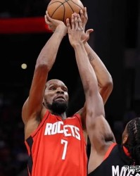 云鼎娱乐-NBA最新排名出炉！火箭坐收大礼，勇士开始掉队，湖人也升到第四